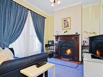 Wine And Roses Bed And Breakfast Mclaren Vale 4*, Adelaide