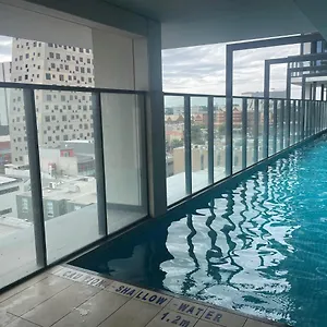 4* Aparthotel Rnr On Franklin