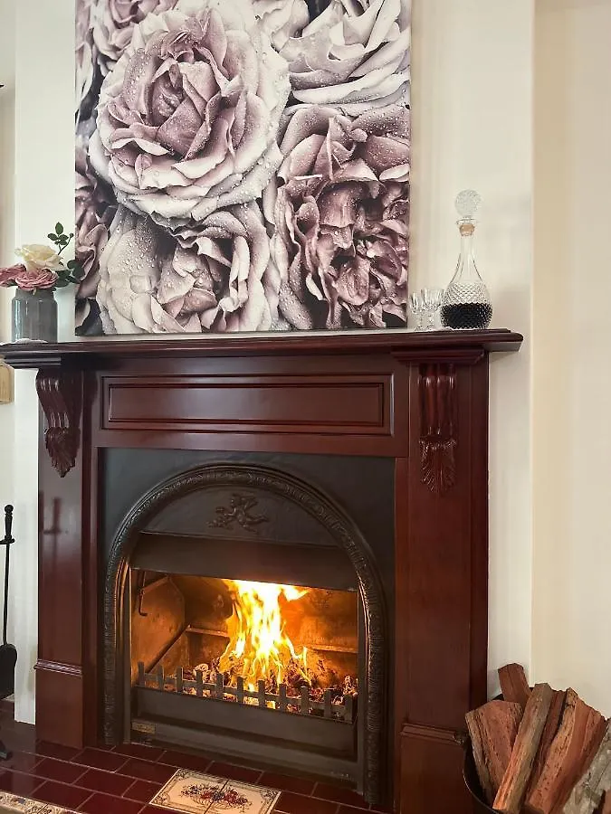 Wine And Roses Bed And Breakfast Adelaide 4*,